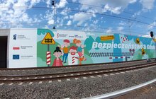 Mural dot. bezpieczeństwa na stacji Warszawa Zachodnia fot. Adam Kundzicz