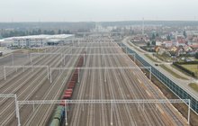 Ełk Towarowy - widok z drona na nowy układ torów fot Paweł Chamera PKP Polskie Linie Kolejowe SA