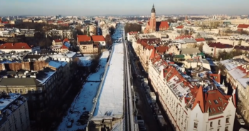 Estakada kolejowa w centrum Krakowa.