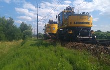 Prace przy budowie przystanku N. Sacz Gorzków, na torach jest pociąg sieciowy, fot. Magdalena Jagła (2)