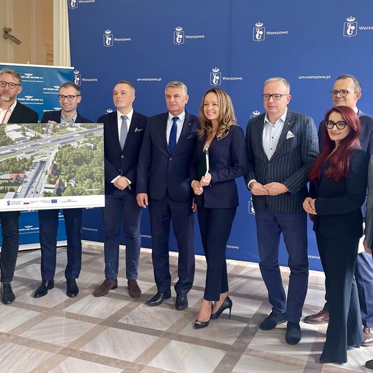 Na zdjęciu uczestnicy spotkania w sprawie podisania umowy na wiadukt na ul. Marsa w Rembertowie.fot. Anna Znajewska Pawluk