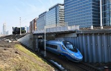 Próby obciążeniowe wiaduktu na stacji Warszawa Główna i przejeżdżające pendolino fot. Martyn Janduła