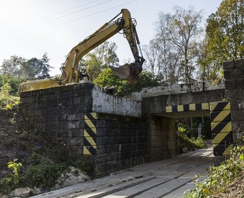 Przebudowa wiaduktu kolejowego w km 24,592, ul Stara Droga, Jedlicze