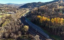 Zmodernizowany tor kolejowy obok ul. Kasprowicza, widok z lotu ptaka, fot. Piotr Hamarnik