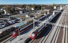 Pociagi przy peronach zmodernizowanego przystanku Warszawa Wawer, fot. A.Lewandowski, P.Mieszkowski