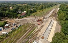 Stacja Dąbrowa Górnicza Strzemieszyce, maszyny i budowa przejścia pod torami z lotu ptaka, fot. Krzysztof Ścigała