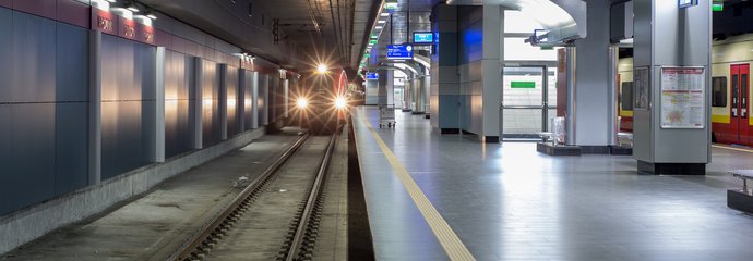 Pociąg SKM na torach fot. PLK SA 