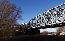 Konstrukcja mostu kolejowego nad Wartą w Kostrzynie nad Odrą, fot. Artur Ślusarczyk