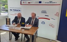 Podpisanie umowy na modernizację linii kolejowej nr 8 na odcinku Kraków Główny - Tunel fot. Piotr Hamarnik
