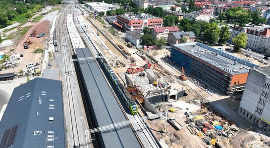 Stacja Słupsk Widok z góry na perony stacji Słupsk, fot. Tomasz Kuźma, PLK SA