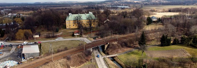 Most kolejowy w Brzeźnicy, widok z lotu ptaka inne ujęcie, fot. Piotr Hamarnik