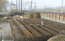 Chrzanów, ul. Zbożowa - widok na przebudowywany wiadukt kolejowy, fot. PLK