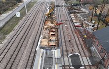 Stacja Bełchów Stacja Bełchów, budowa kładki, maszyny, pracownicy fot. Paweł Mieszkowski PLK SA