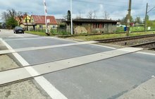 Zdjęcie przedstawia wyremontowany przejazd w Godętowie