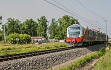 Pociąg na torach. autor Włodzimierz Włoch