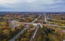 Widok z lotu ptaka na wiadukt w Łochowie, fot. Łukasz Bryłowski