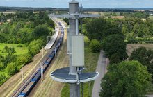 Maszt GSM-R przy linii kolejowej fot. Paweł Mieszkowski (2)