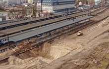 Maszyny przy wykopie pod budowę przyszłego tunelu na Zatorze_fot. Damian Strzemkowski