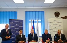 Podpisanie umowy na prace na linii kolejowej Opole - Kluczbork fot. N.Kuśnierz (2)