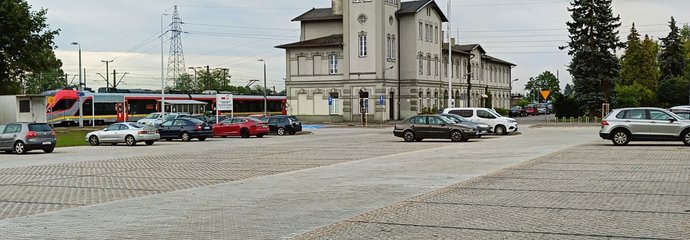 Parking Tomaszów Mazowiecki 2 fot. Adam Gawlik PLK SA