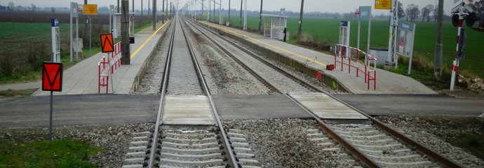 Przejazd kolejowo-drogowy przy przystanku Fiszewo. fot. Andrzej Puzewicz PLK