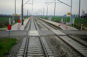 Przejazd kolejowo-drogowy przy przystanku Fiszewo. fot. Andrzej Puzewicz PLK