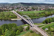 Nowy_most_kolejowy_nad_Dunajcem_w_Nowym_Saczu__widok_z_lotu_ptaka__fot._Piotr_Hamarnik