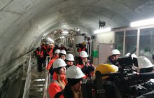 Briefing prasowy w tunelu srednicowym w Łodzi, na zdjęciu przedstawiciele mediów fot. Rafał Wilgusiak fot.1