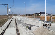 Chrząstawa Mała - nowy peron i tor kolejowy, for. PLK