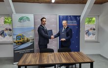 Podpisanie umowy na modernizację linii kolejowej nr 8, na odcinku Skarżysko-Kamienna - Tumlin fot. Piotr Hamarnik 