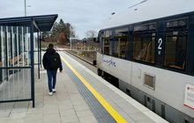 Pociąg przy nowym przystanku Otomino. fot. Przemysław Zieliński PLK
