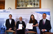 Podpisanie umowy na modernizację stacji Tomaszów Mazowiecki z udziałem ministra infrastruktury Dariusza Klimczaka i prezesa PLK Piotra Wyborskiego fot. PLK