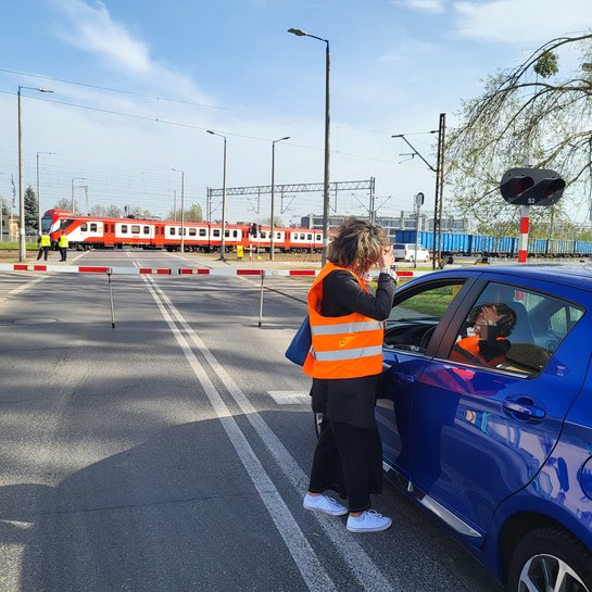 Poznań, przejazd kolejowo-drogowy ul. Św. Michała akcja bezpieczny przejazd fot. Radosław Śledziński