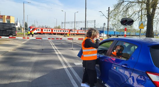 Poznań, przejazd kolejowo-drogowy ul. Św. Michała akcja bezpieczny przejazd fot. Radosław Śledziński