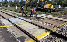 Roboty budowlane na stacji Tomaszów Mazowiecki, robotnicy, maszyny fot. Jacek Głuch PLK SA (1)