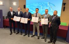 Podpisanie paktu kolejowego z udziałem Piotra Malepszaka wiceministra infrastruktury fot. Przemysław Zieliński.jpg2