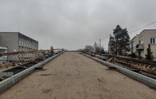 Skierniewice Budowa wiaduktu nad torami, droga dojazdowa do obiektu, fot. Piotr Szeląg