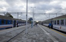 Pociągi i podróżni na stacji Choszczno