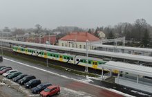 Stacja w Czyżewie - stoi pociąg. fot. Artur Lewandowski PKP Polskie Linie Kolejowe SA