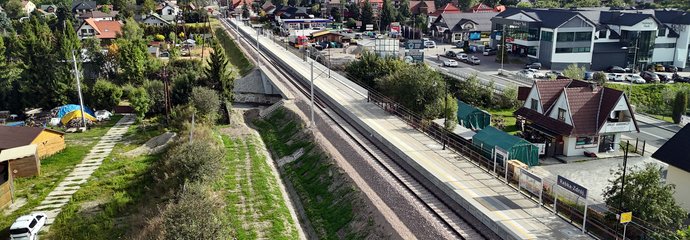 Zmodernizowany przystanek kolejowy Rabka-Zdrój Zmodernizowany przystanek kolejowy Rabka-Zdrój, widok z lotu ptaka, fot. Piotr Hamarnik (1)