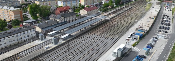 Widok z góry na stację Nakło nad Notecią 2. fot. Piotr Klimarczyk