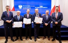 Podpisane umowy o wartości blisko 2 mld zł na przebudowę stacji Słupsk oraz modernizację Trasy Lębork – Słupsk fot. Ministerstwo Infrastruktury
