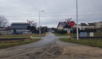 Przejazd kolejowo-drogowy w okolicy Topoli_fot. Ewa Kostańciak