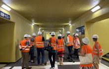 Dziennikarze oglądają nowe przejście podziemne na stacji Ożarów Mazowiecki fot. Anna Znajewska-Pawluk