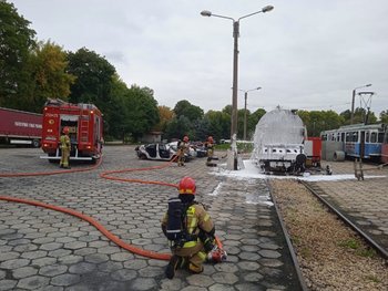 Ćwiczenia Straży Pożarnej na poligonie szkoleniowym. fot. Jędrzej Brożyniak