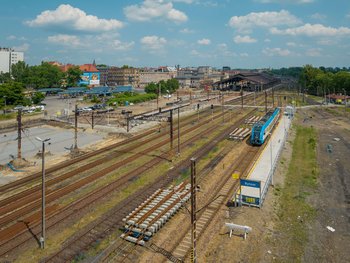 Stacja Bytom Stacja Bytom, widok z lotu ptaka na perony i prace budowlane w stacji, fot. Szymon Grochowski