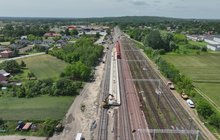 LK25, odc. Sandomierz - Chmielów - nowe tor, perony, sieć trakcyjna, na torach maszyny, fot. Krzysztof Dzidek (12)