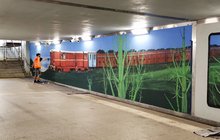 Mural powstaje w przejściu podziemnym na stacji Bytom, fot. Aleksander Głowacki, Polskie Linie Kolejowe (1)