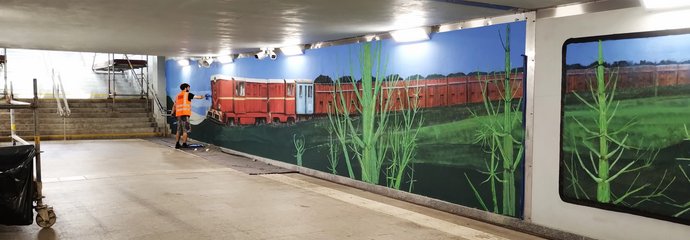 Mural powstaje w przejściu podziemnym na stacji Bytom, fot. Aleksander Głowacki, Polskie Linie Kolejowe (1)
