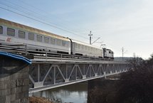 Pociąg na moście nad Wartą w Obornikach_fot.Radek Śledziński